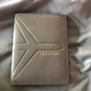 Fossil passport cover